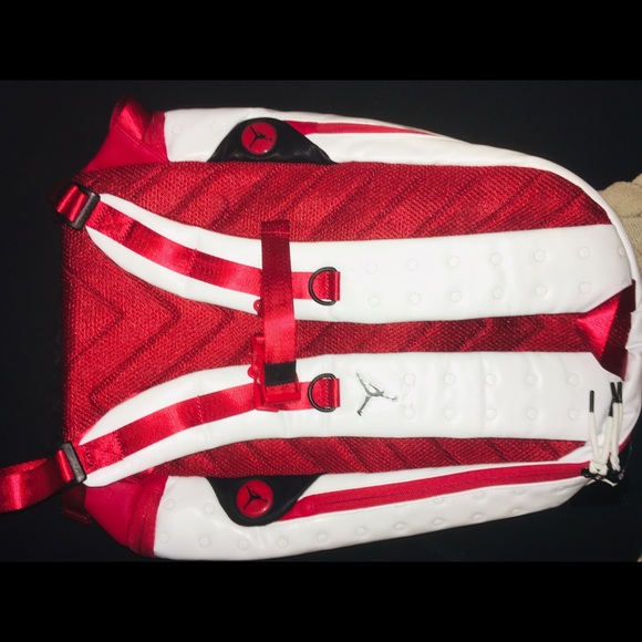 Jordan’s 13’s Cherry apple red, (Hat&Bag) - Picture 5 of 7